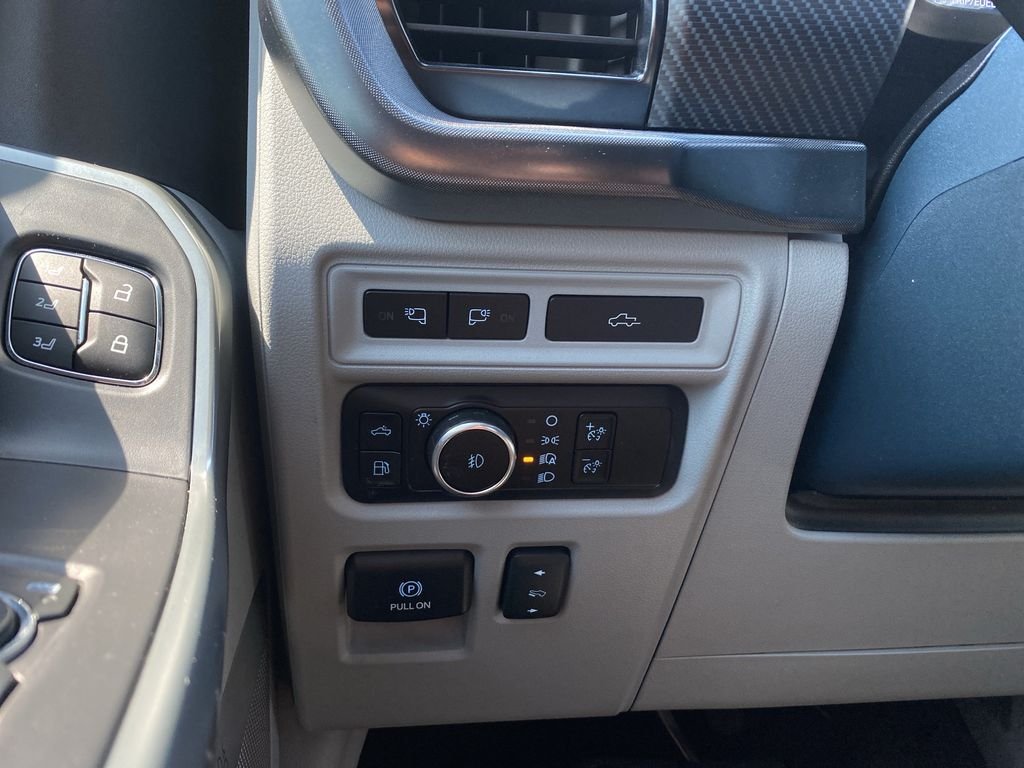 Used 2023 Blue Ford Limited image 19