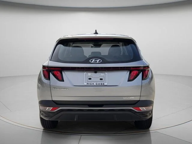 Used 2024 Silver Hyundai SE image 6