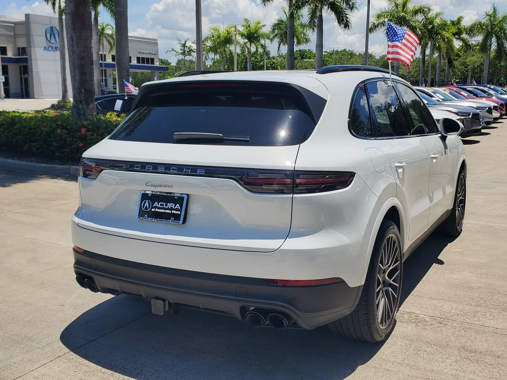 Used 2023 White Porsche Base image 7