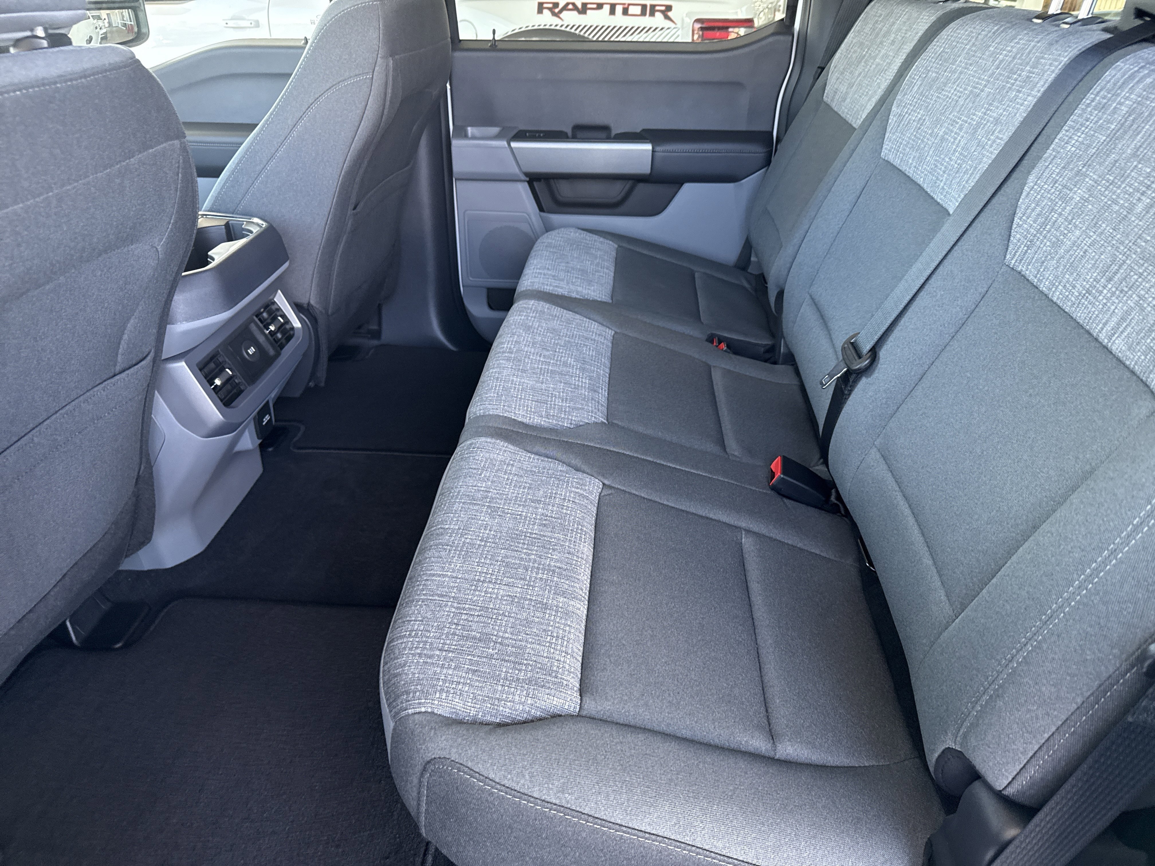 2026 Ford F-350 Super Duty XLT - Photo 12