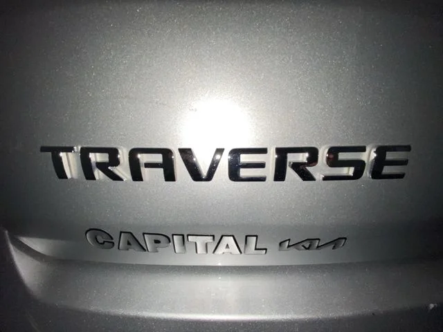 Used 2019 Silver Chevrolet Premier image 27