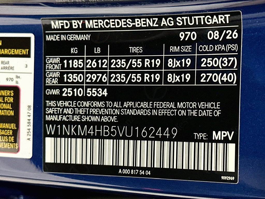 New 2027 Starling Blue Metallic Mercedes-Benz GLC 300 image 32