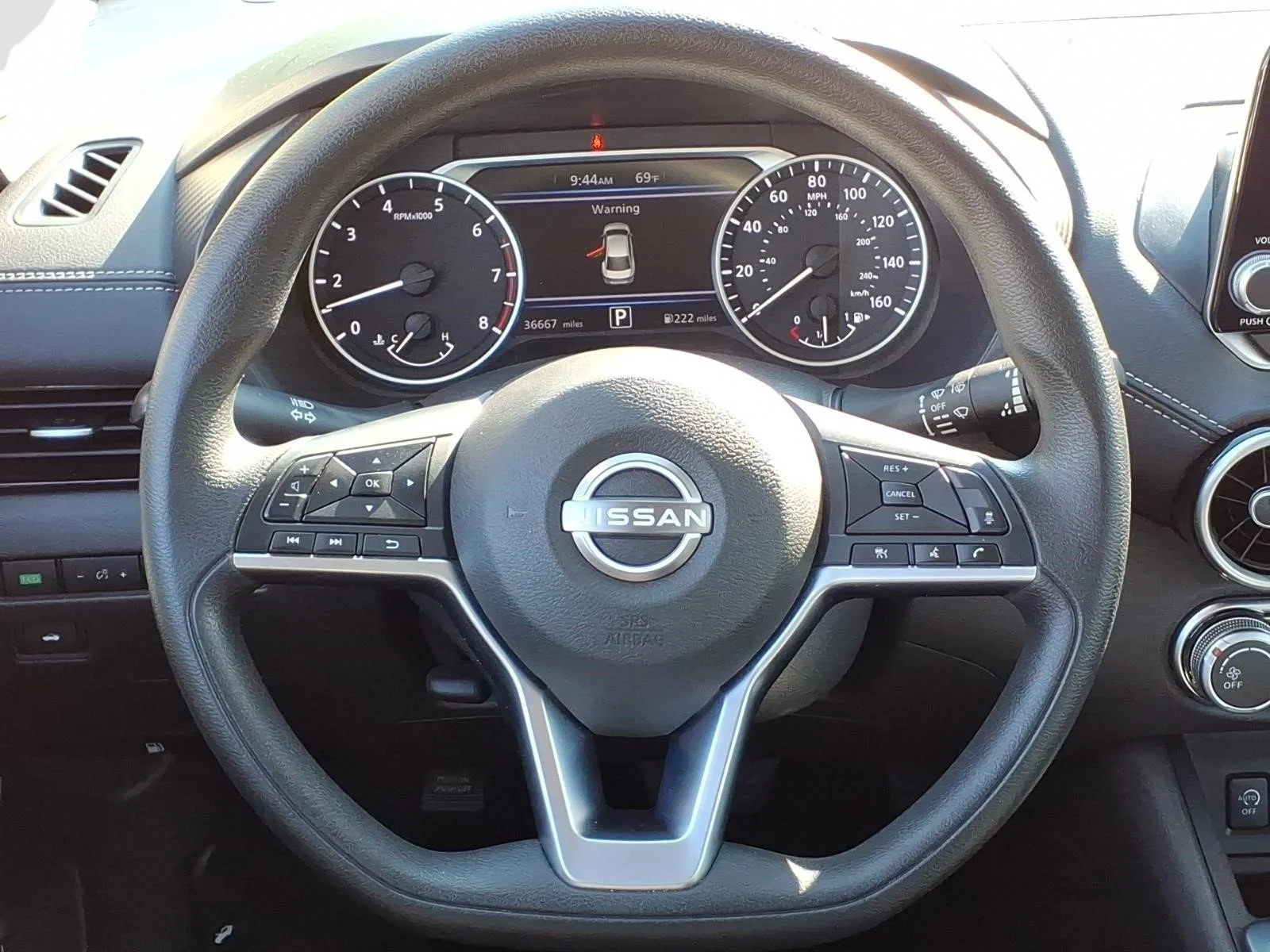 Used 2025 Aspen White Tricoat Qac Nissan SV image 22
