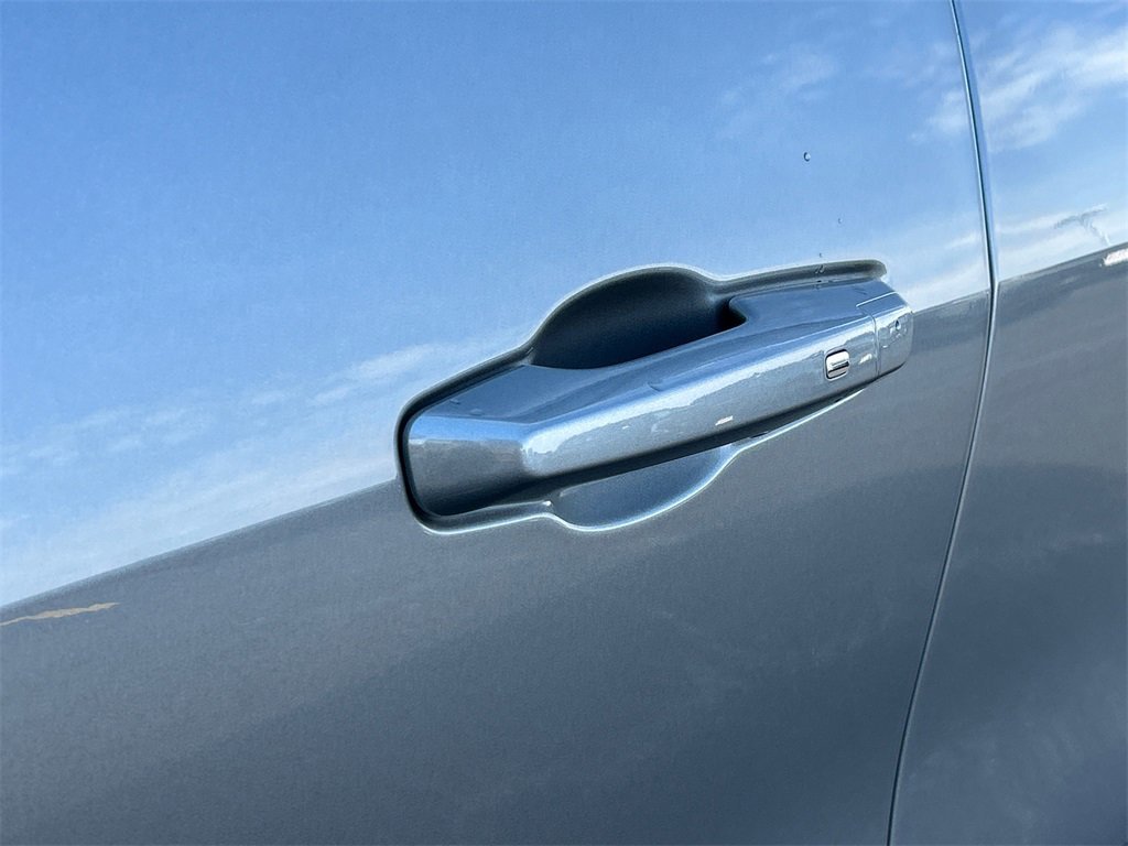 2026 GMC ACADIA - Image 12