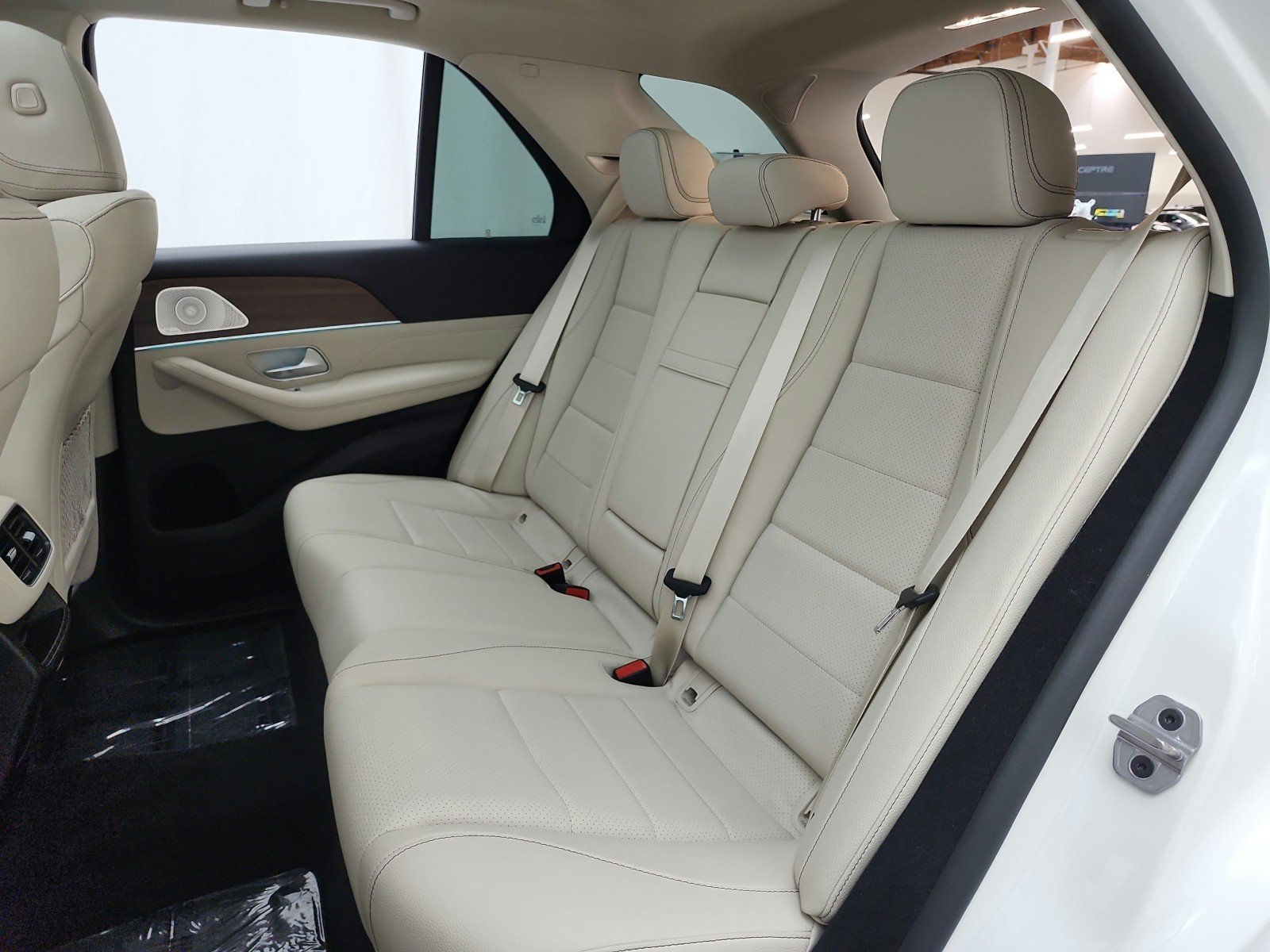Used 2022 Diamond White Bright Mercedes-Benz GLE 350 SUV image 15