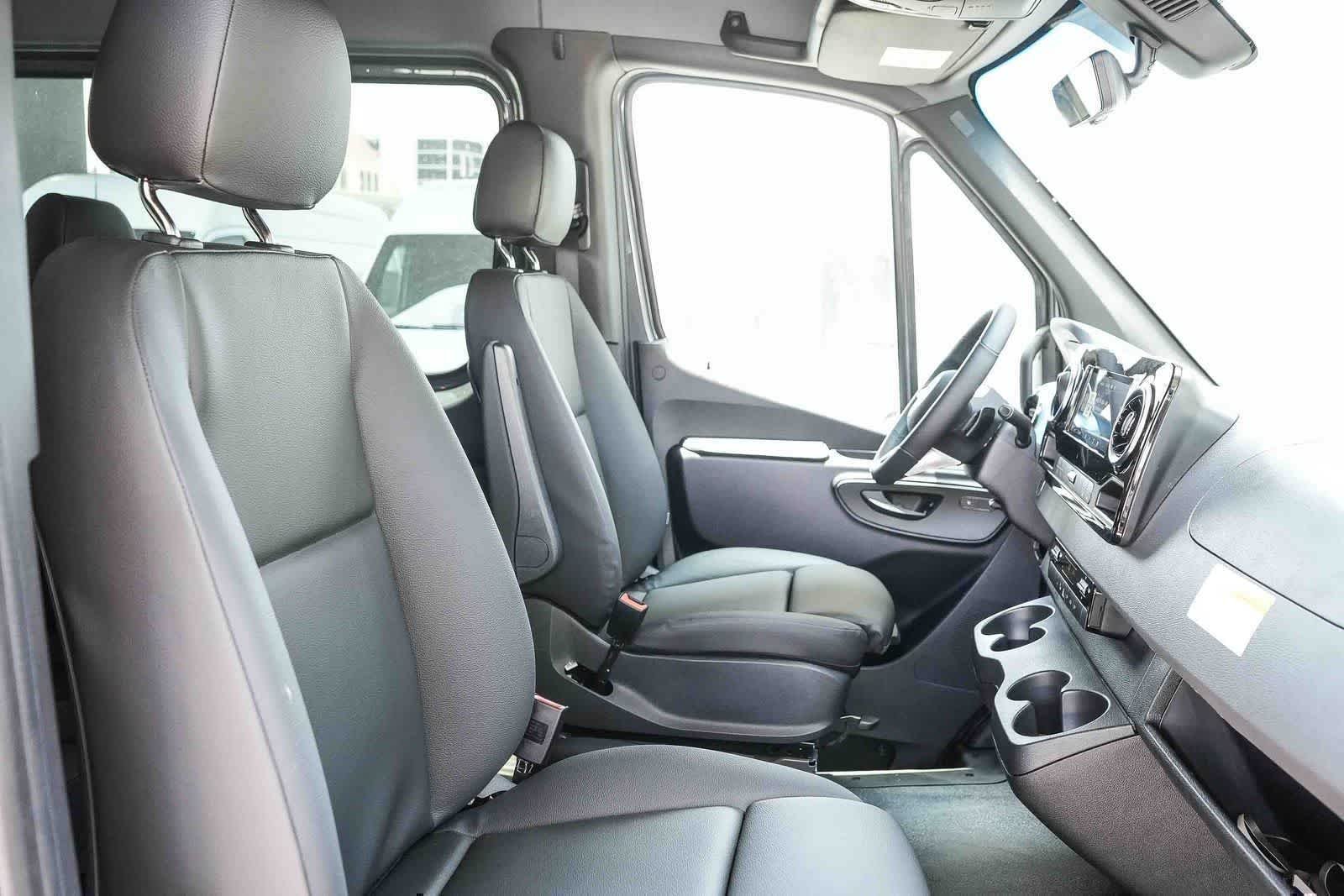 New 2026 Graphite Gray Mercedes-Benz Crew 144WB High Roof RWD 2.0L I4 Diesel Turbo HO image 19