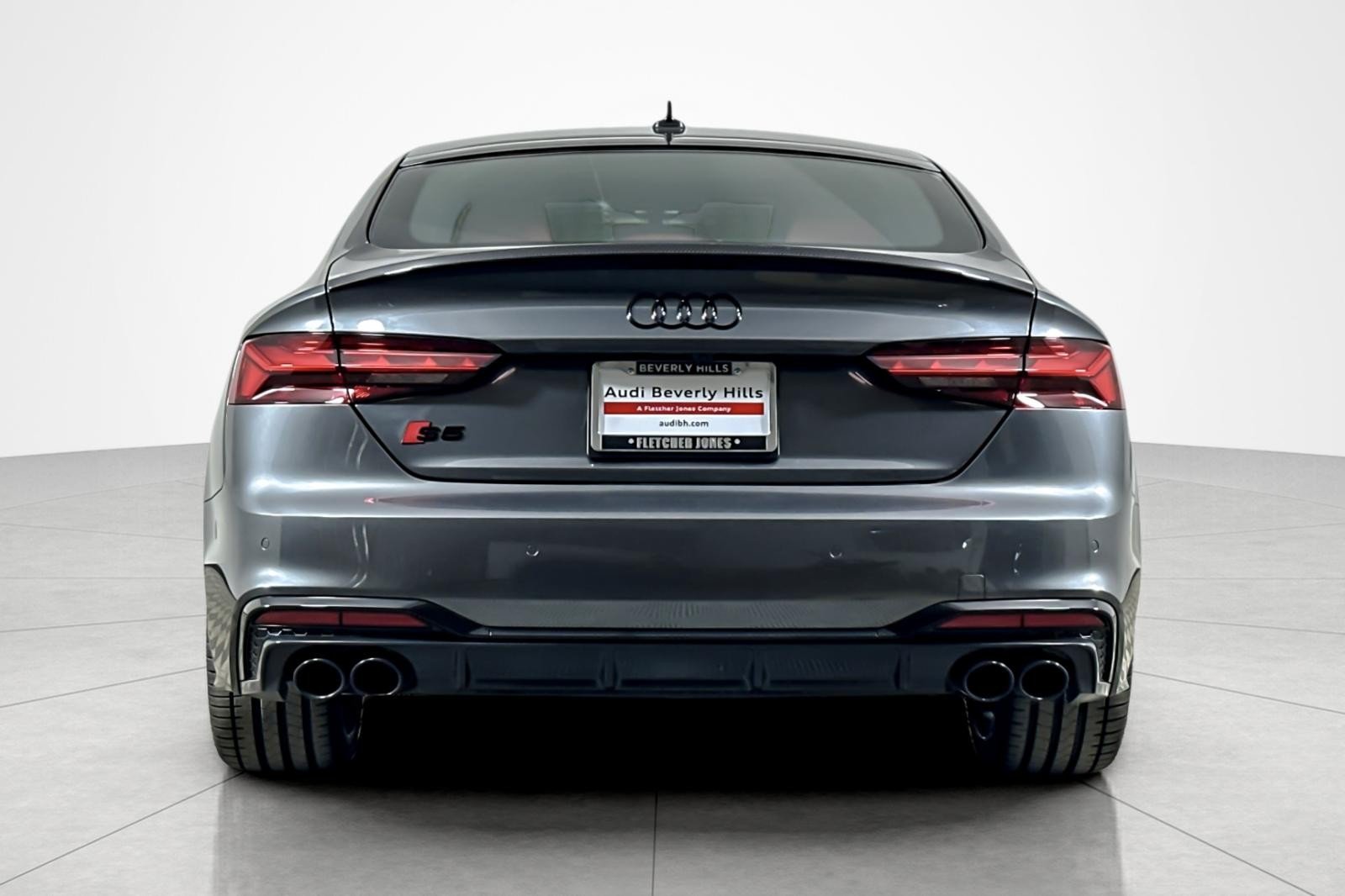 Used 2025 Daytona Gray Pearl Effect Audi Premium Plus 3.0 TFSI quattro image 4