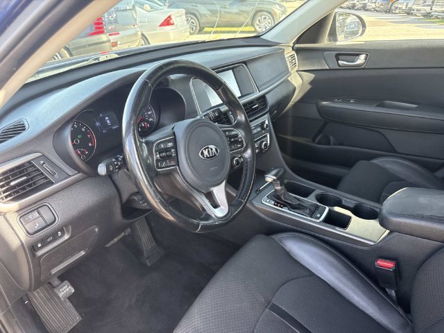 2018 Kia Optima S - Photo 21