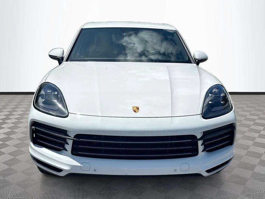 2023 Porsche Cayenne Base - Photo 2