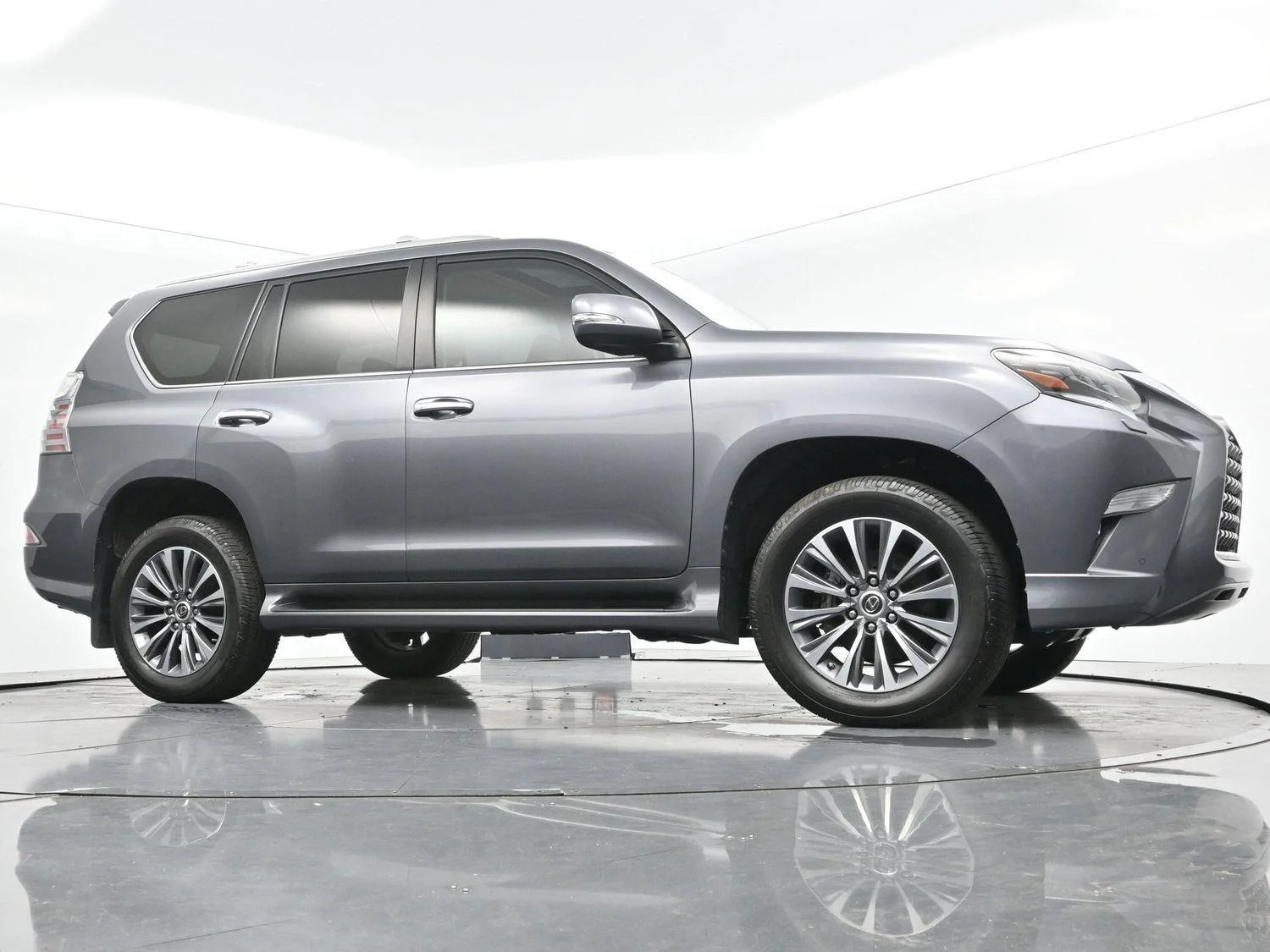 Used 2023 Nebula Gray Pearl Lexus GX 460 Luxury image 44