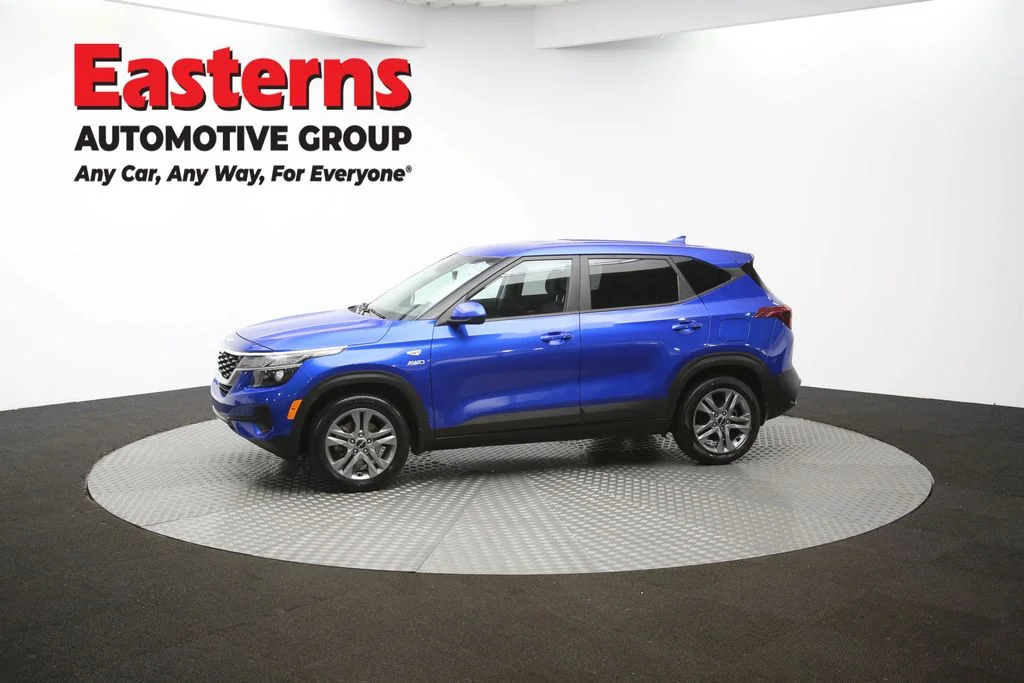 Used 2022 Blue Kia LX image 57