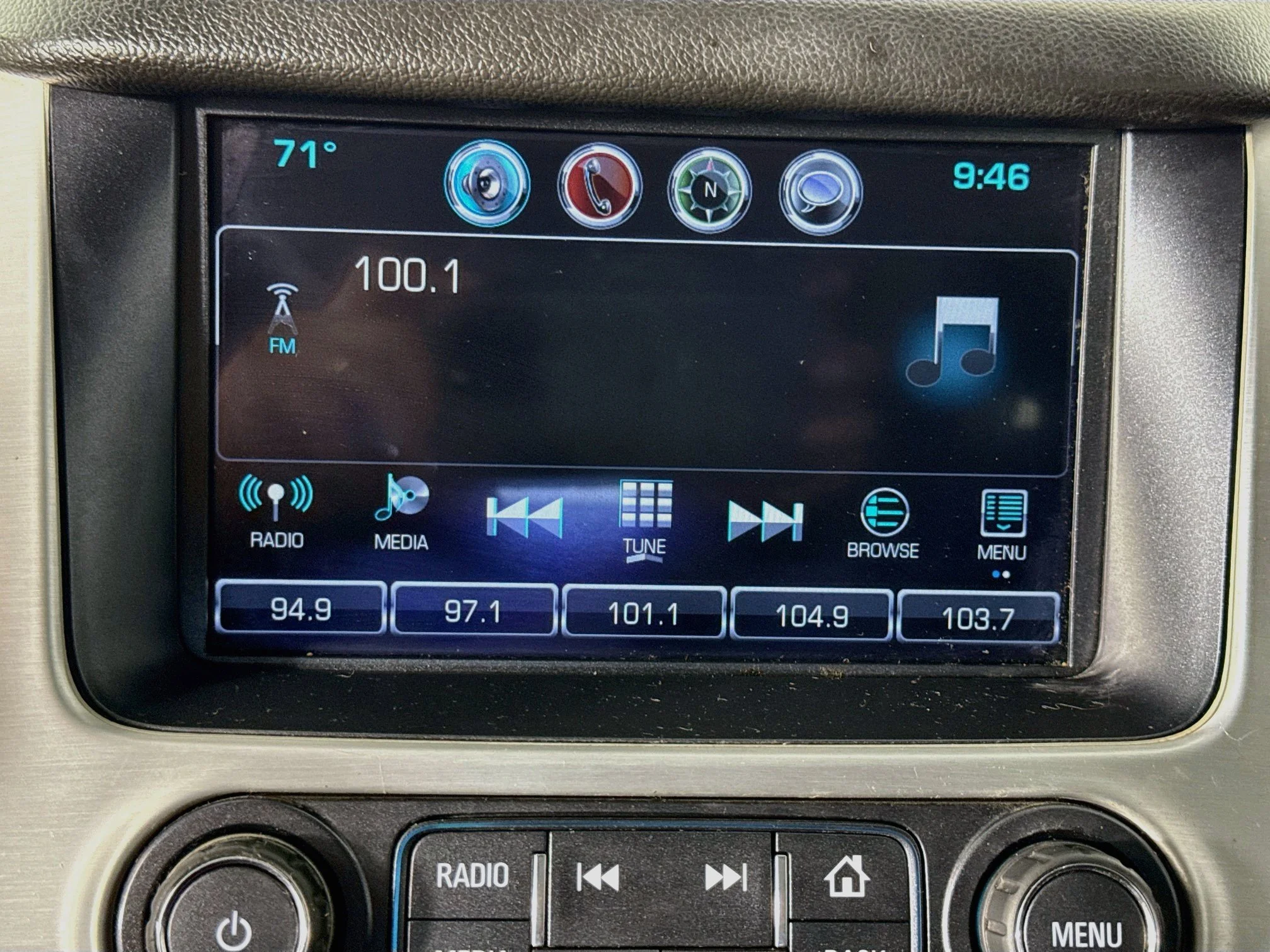 Used 2019 SUMMIT WHITE GMC SLE image 16