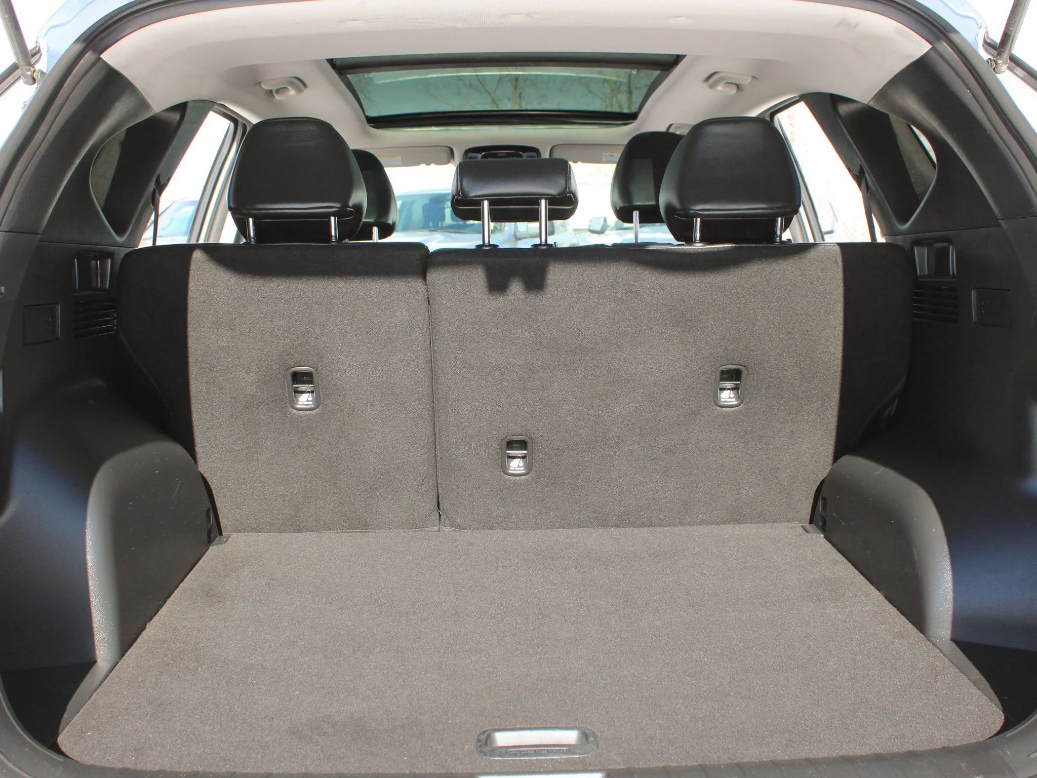 Certified Used 2023 Silver Hyundai Preferred * No Accidents | Remote Start | Panoramic Sunroof | Heated Leather Seats image 16