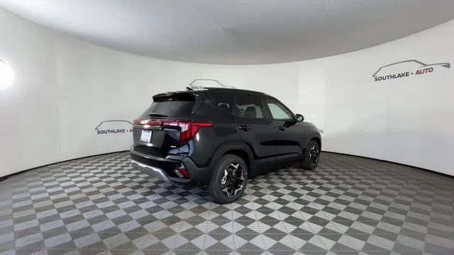 New 2026 Fusion Black Kia S image 8