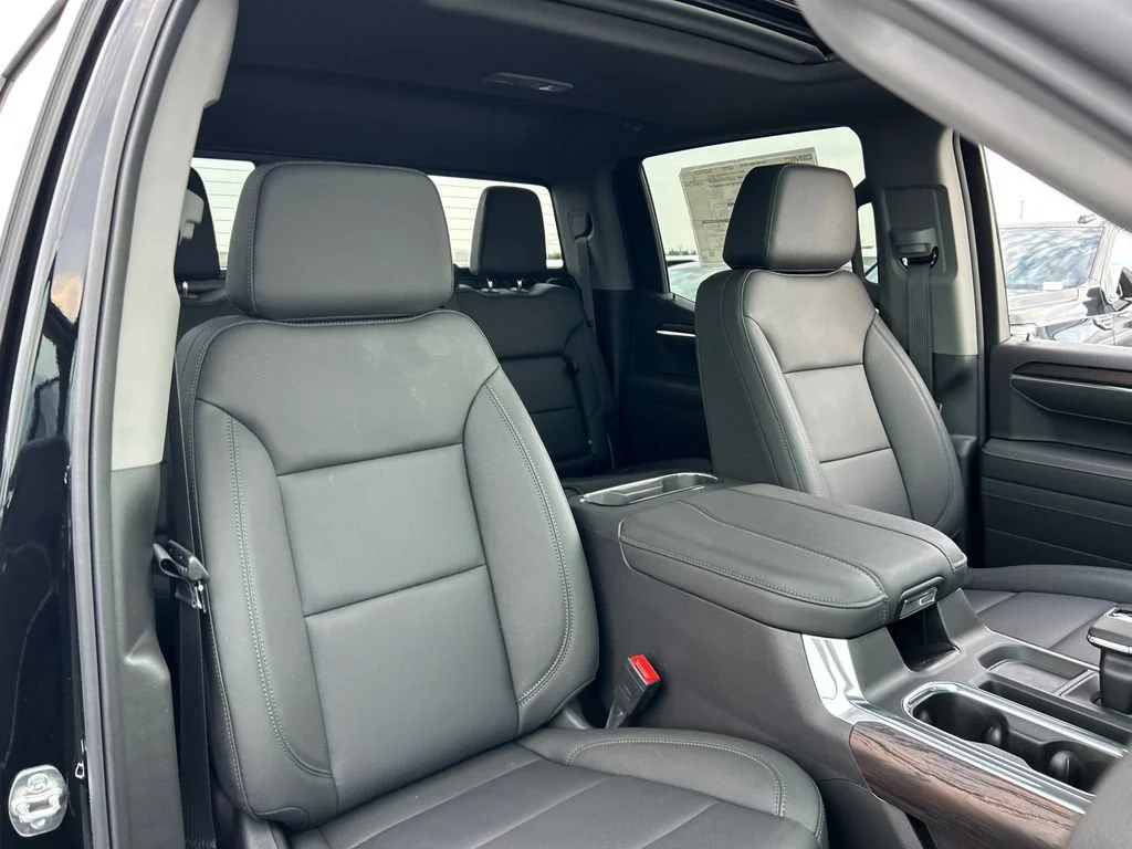 New 2026 Onyx Black GMC SLT image 40
