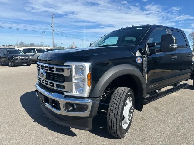 New 2026 Agate Black Metallic Ford F-550® XL image 30