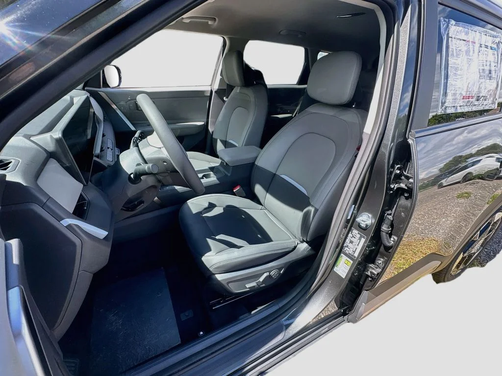 New 2027 Interstellar Gray Kia EX image 20