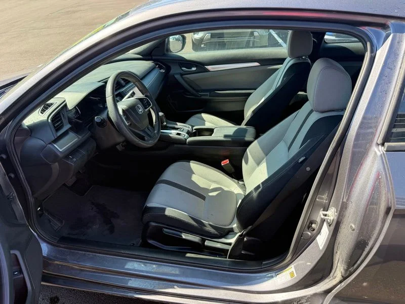 Used 2017 Gray Honda LX image 9