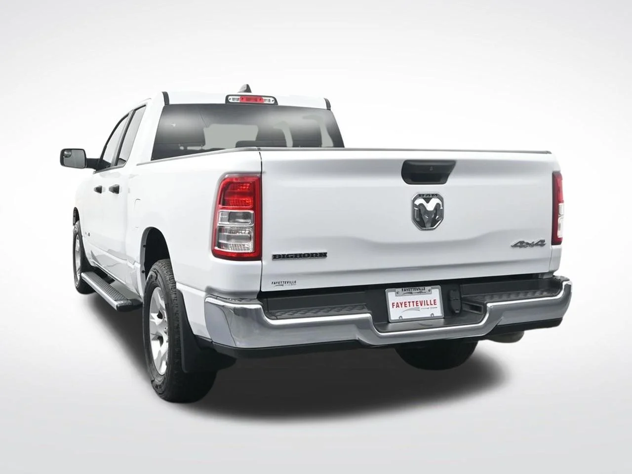 Used 2023 White Ram Big Horn/Lone Star image 9