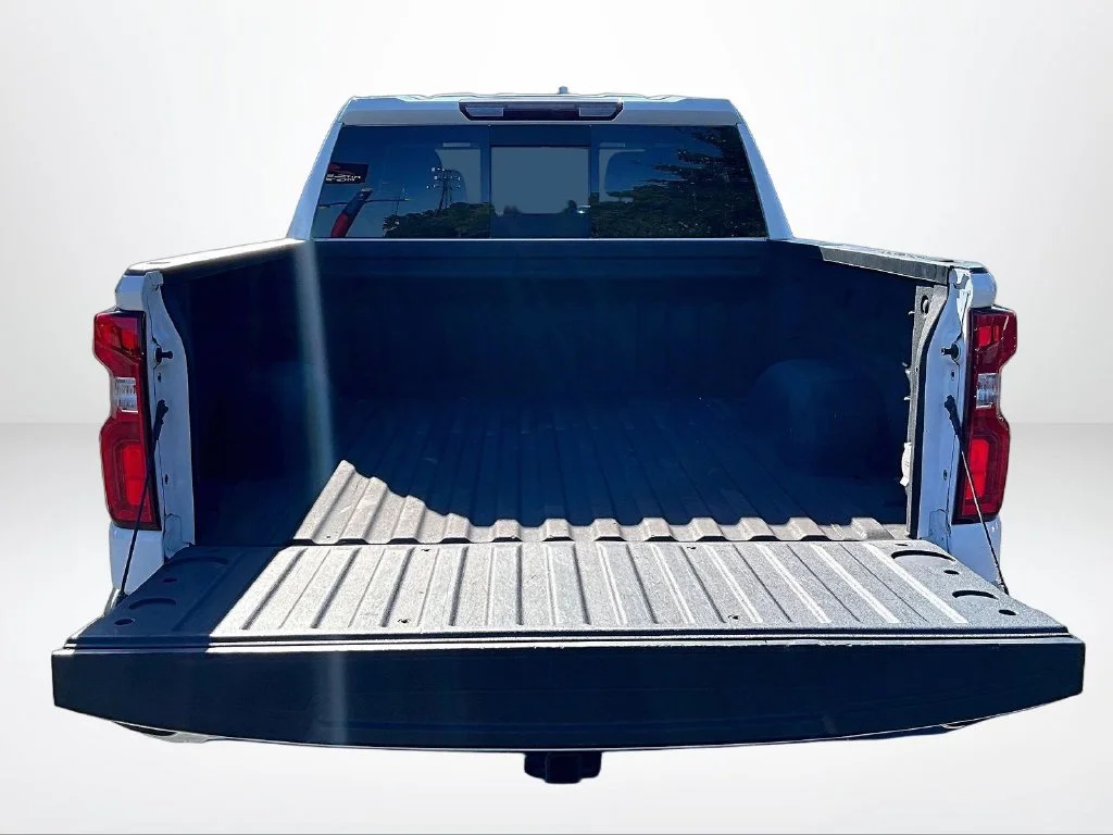 Used 2020 White Chevrolet LTZ image 19