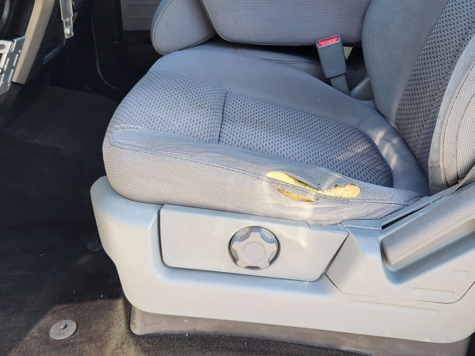 Used 2012 White Ford XLT image 23