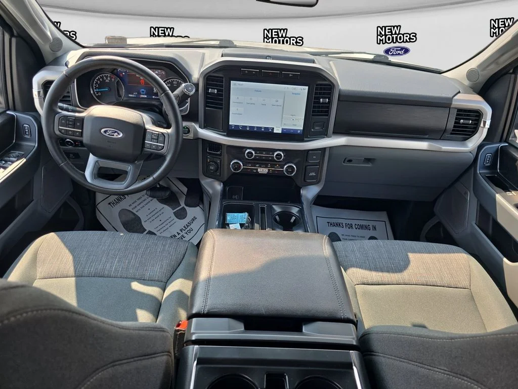 Used 2023 Oxford White Ford XLT image 9