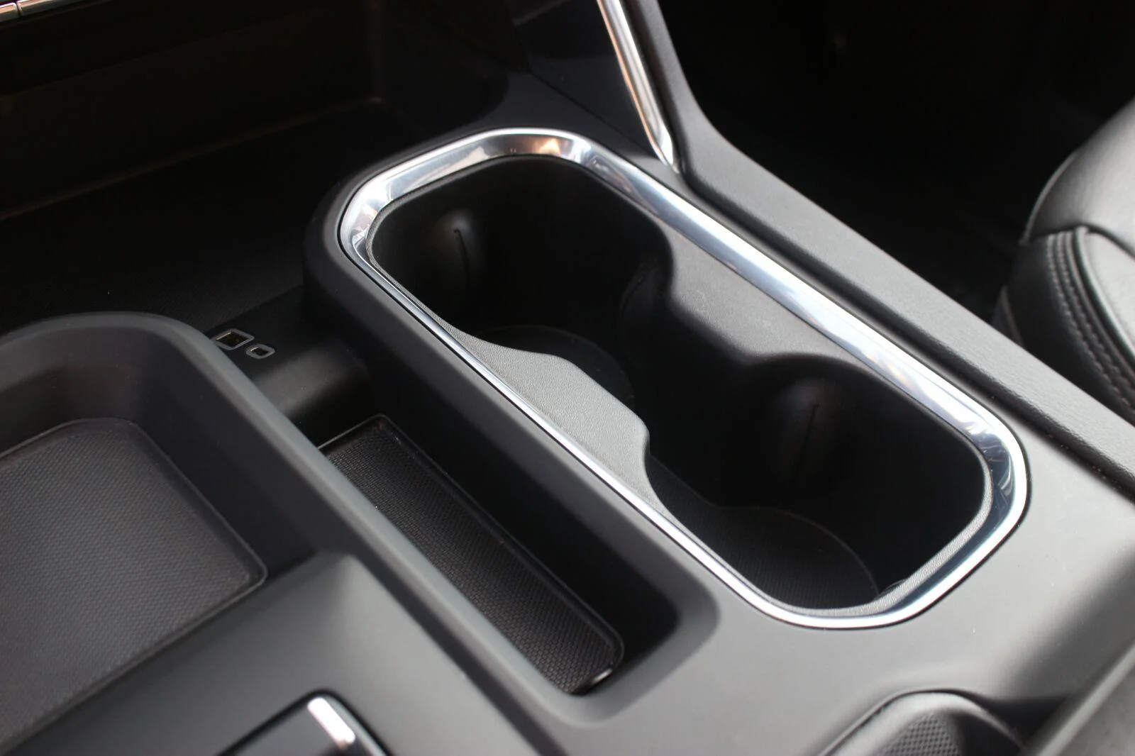 Used 2025 Onyx Black GMC Denali image 20