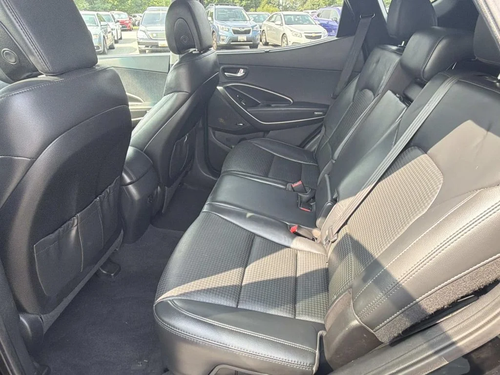Used 2013 Black Hyundai 2.0L Turbo image 22