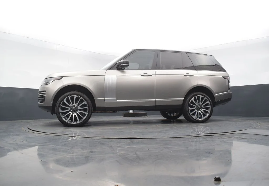 Used 2019 Silver Land Rover 5.0L V8 Supercharged Autobiography image 47
