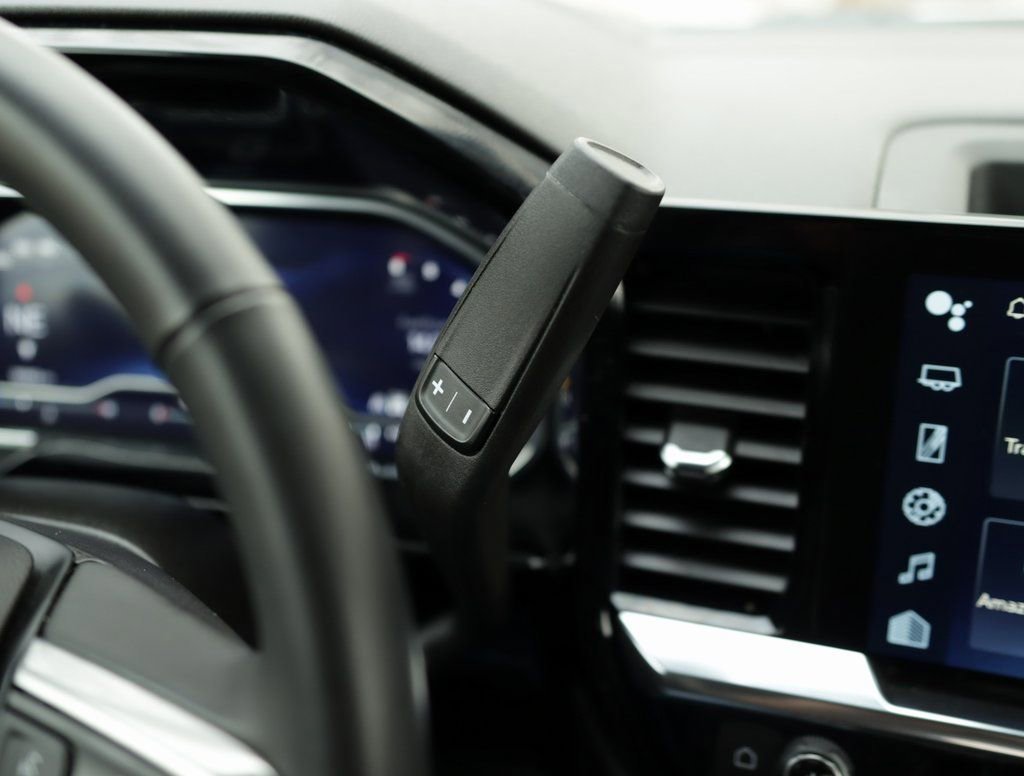 Used 2023 Summit White Chevrolet LT (2FL) image 20