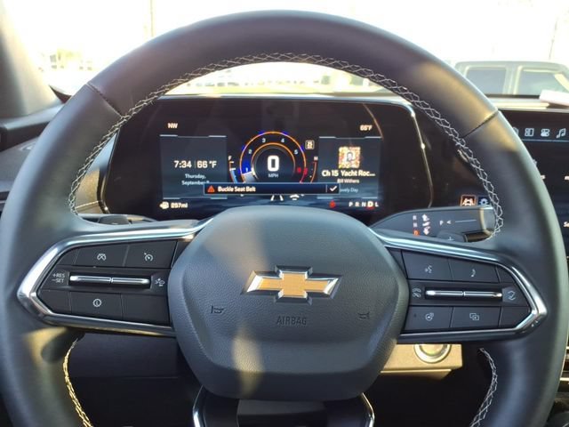 Used 2026 Summit White Chevrolet LT image 22