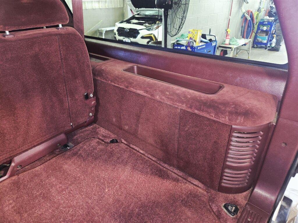 Used 1999 Summit White GMC BASE image 32