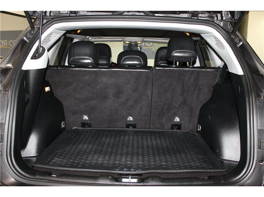 Used 2018 Granite Crystal Metallic Clearcoat Jeep Trailhawk image 21
