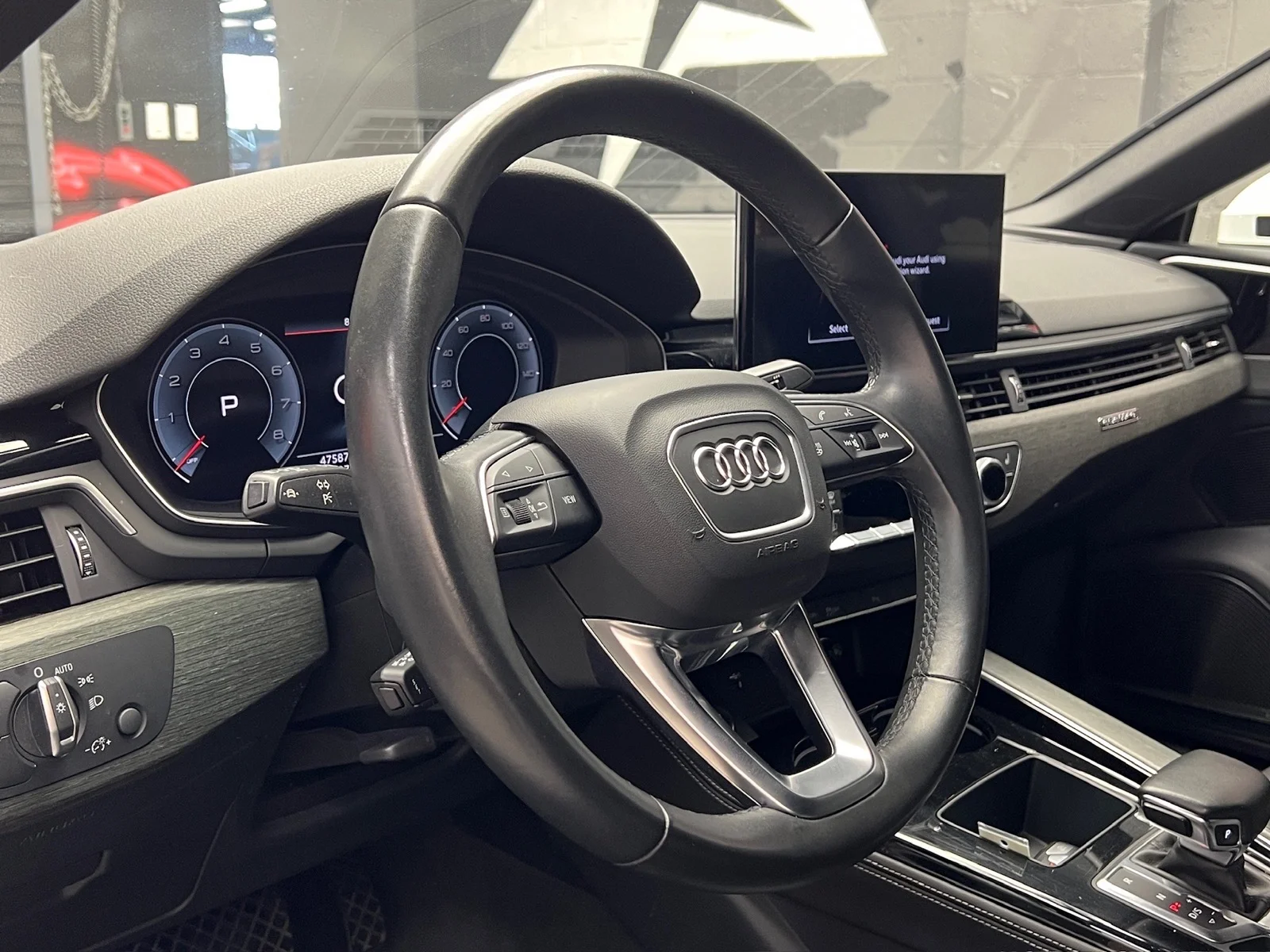 Used 2024 Glacier White Metallic (2y2y) Audi quattro S line Prem Plus 45 TFSI image 9