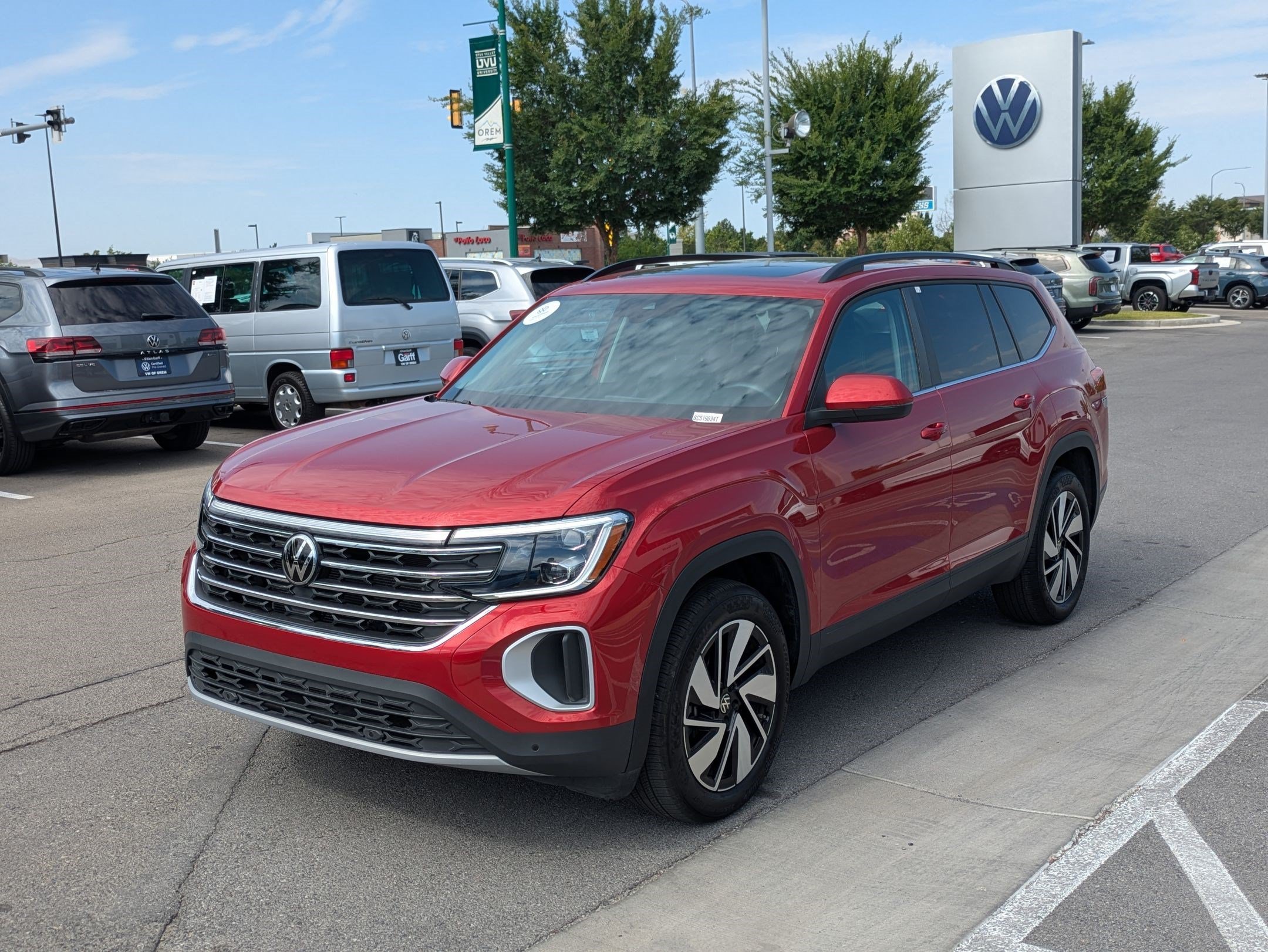 Certified Used 2025 Aurora Red Metallic Volkswagen 2.0T SE w/Technology image 9
