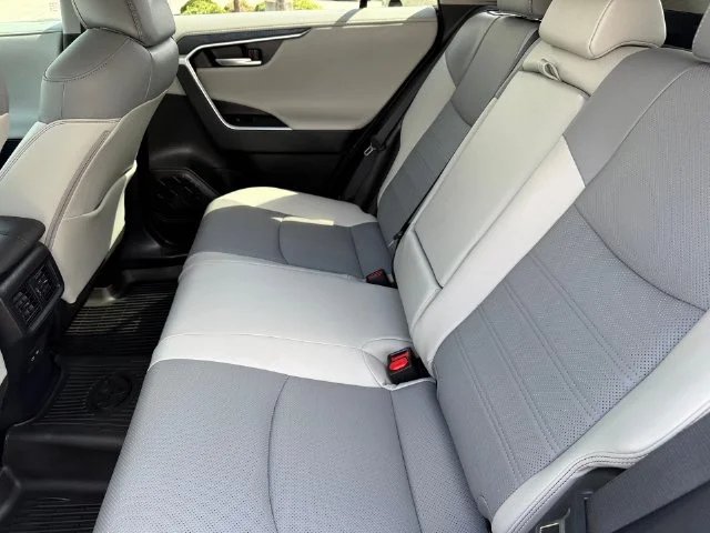 Certified Used 2025 WIND CHILL PEARL Toyota Limited image 25