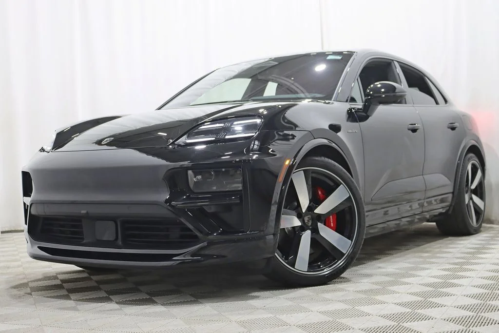 2025 Porsche Macan Electric Turbo