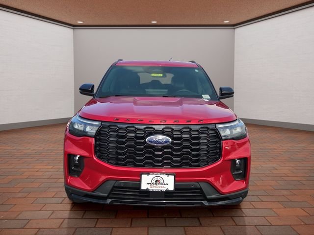 Used 2025 Red Ford ST-Line image 30