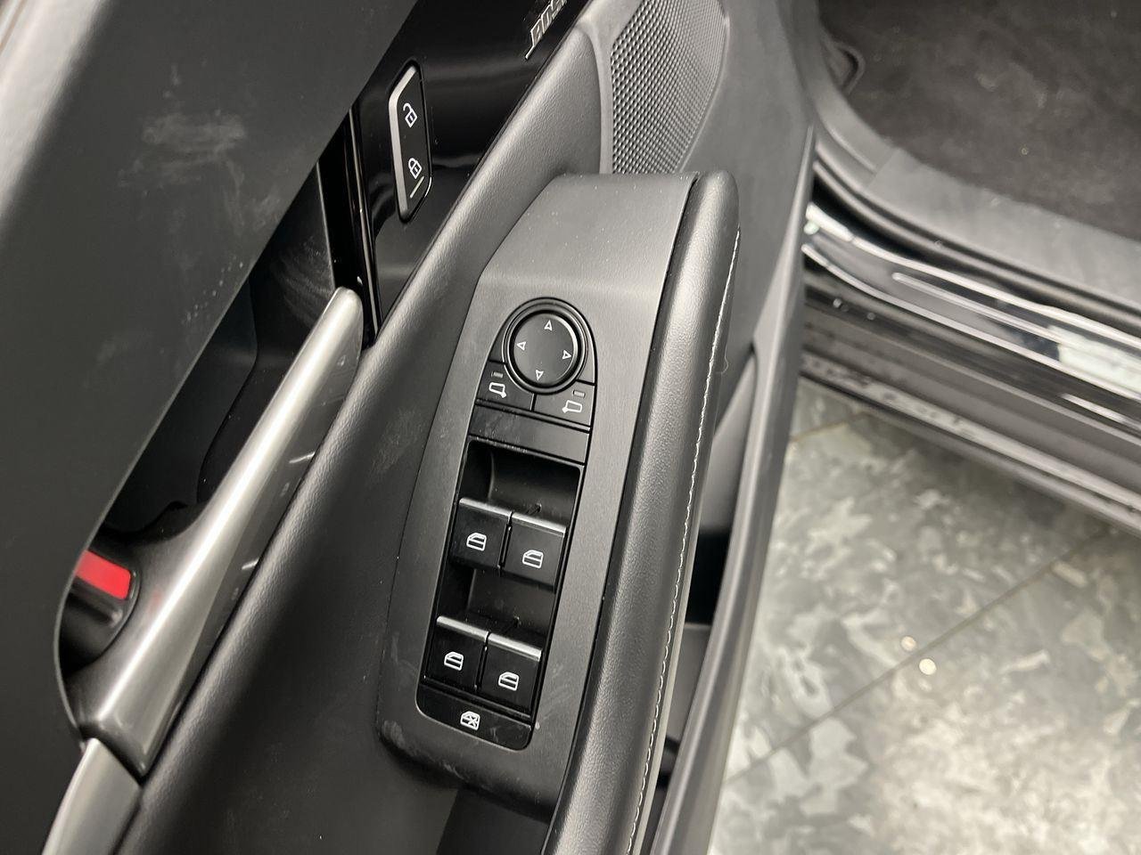 2026 Mazda CX-30 Premium - Photo 8