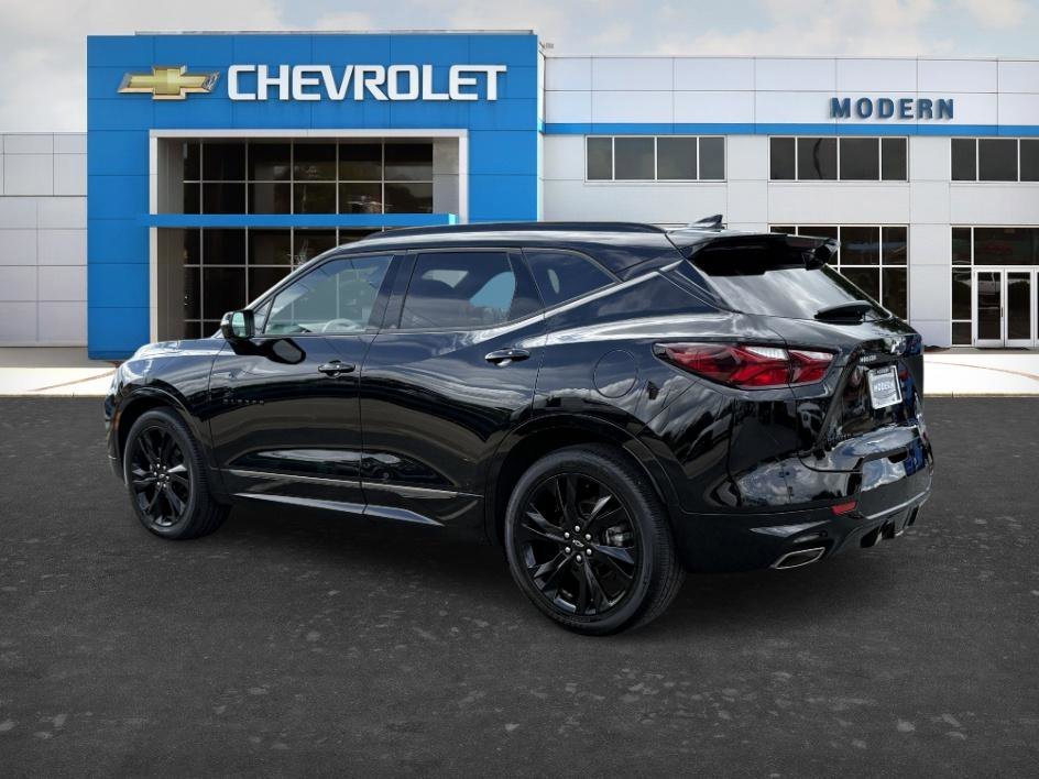 Used 2019 Black Chevrolet RS image 2