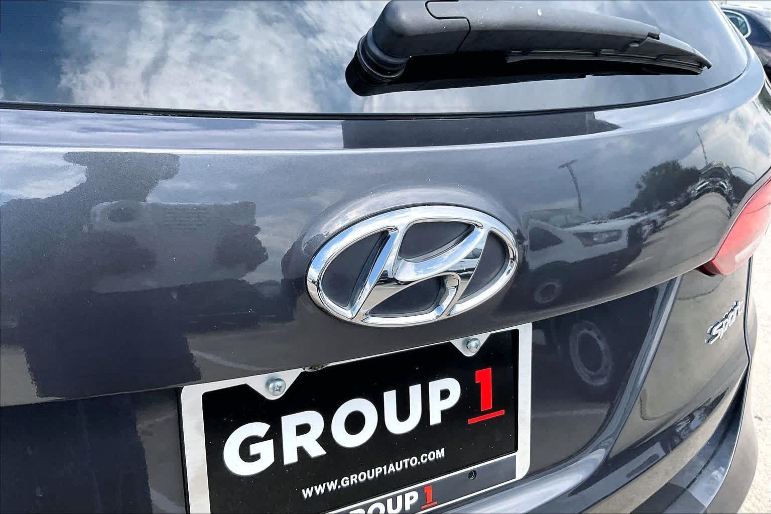 Used 2018 Platinum Graphite Hyundai 2.4L image 10
