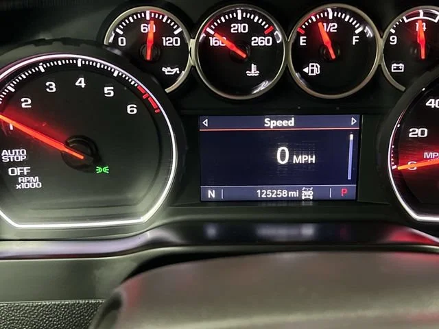 Certified Used 2020 SUMMIT WHITE Chevrolet RST image 13
