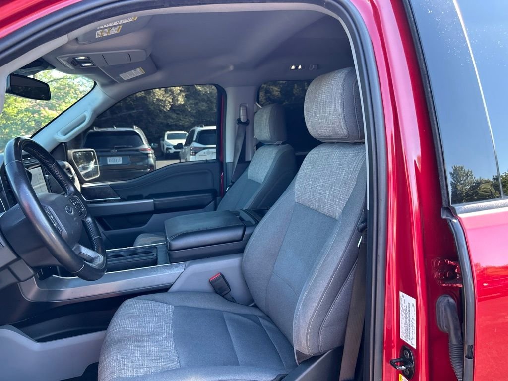 Used 2021 Red Ford XLT image 17