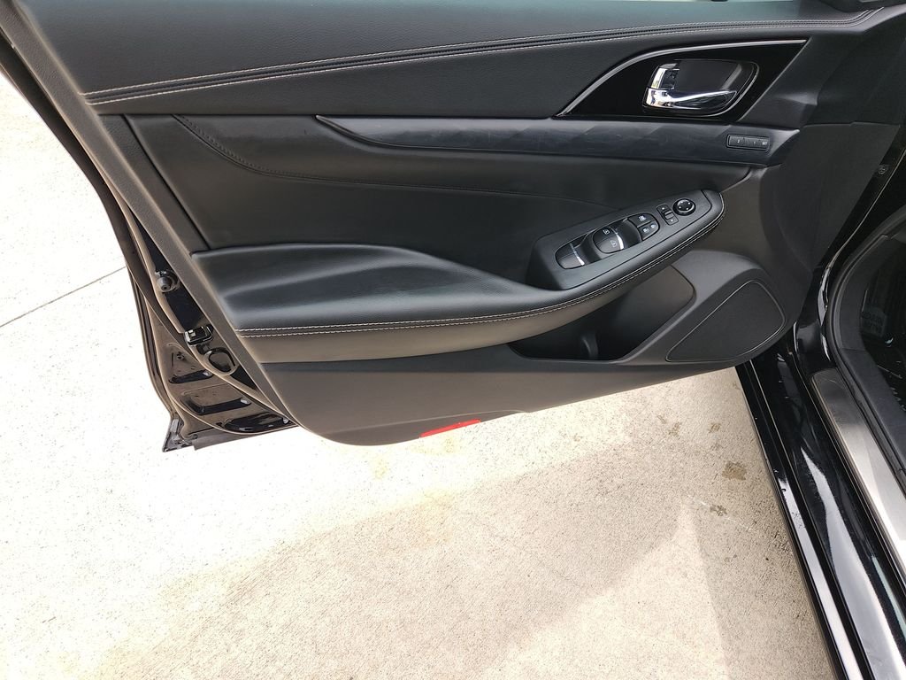 Certified Used 2023 Black Nissan Platinum image 30