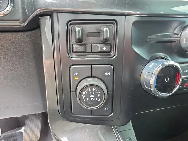 Used 2023 Black Ford XLT image 20