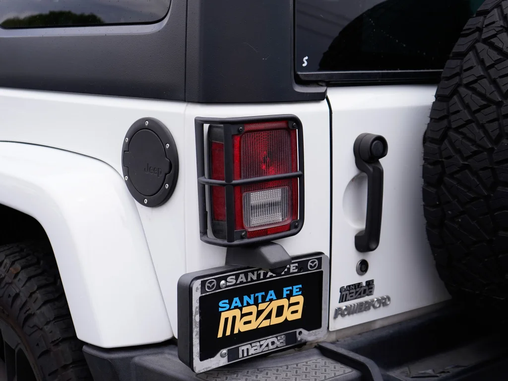 Used 2017 Bright White Clearcoat Jeep Winter image 7