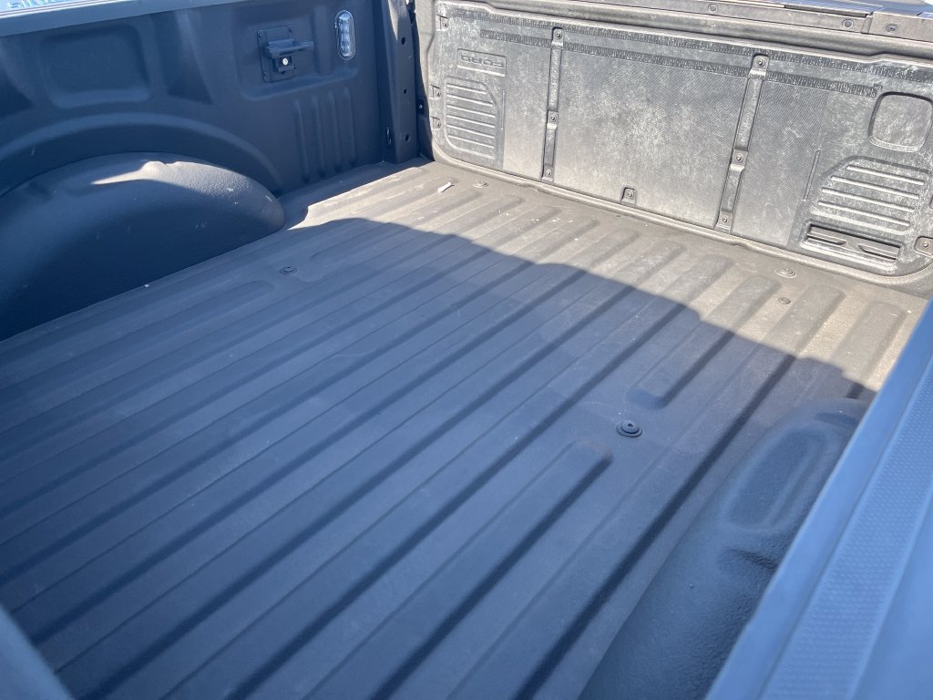 Used 2023 White Ford Lariat image 10