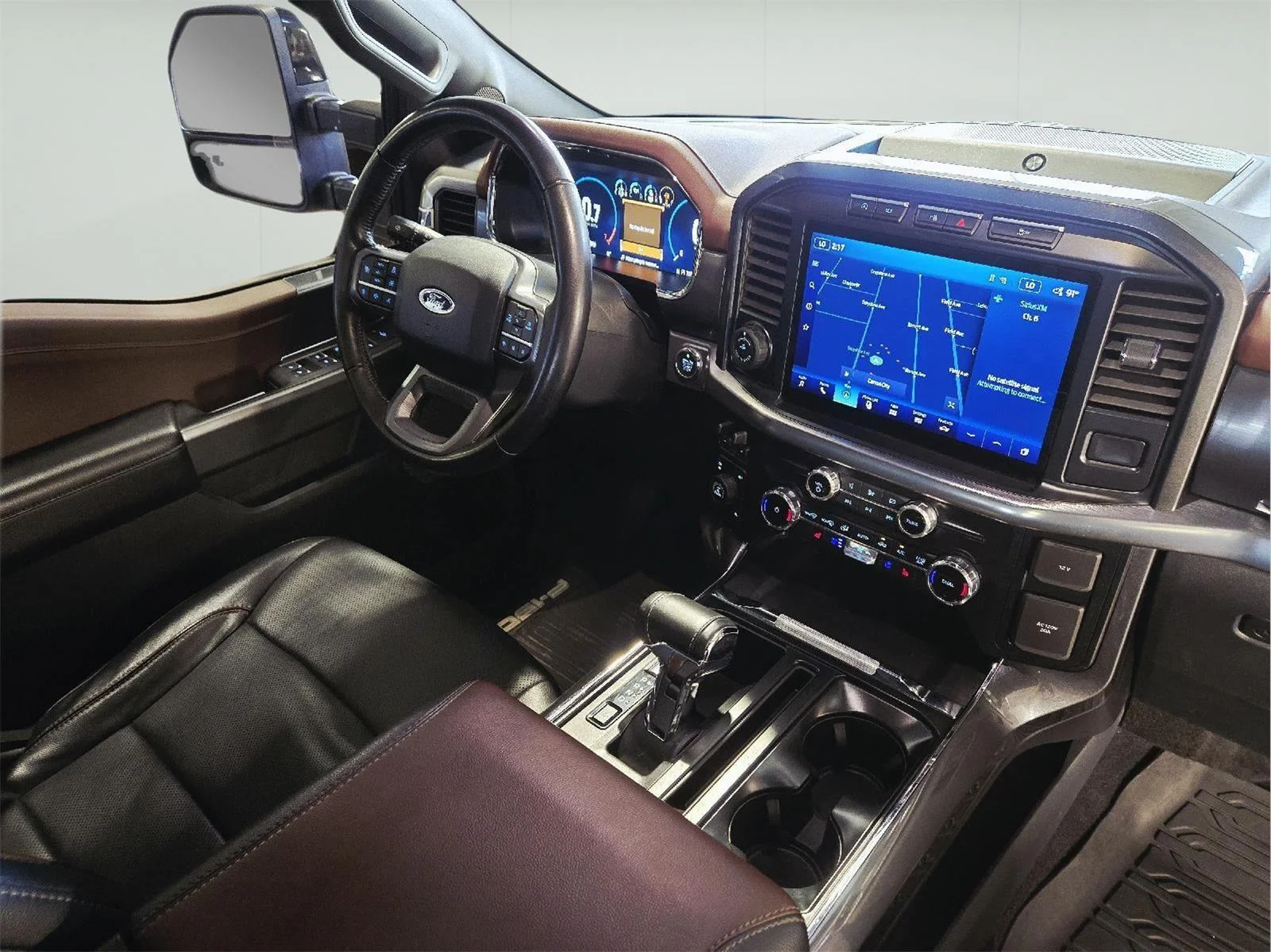 Used 2023 Carbonized Gray Ford LARIAT image 55