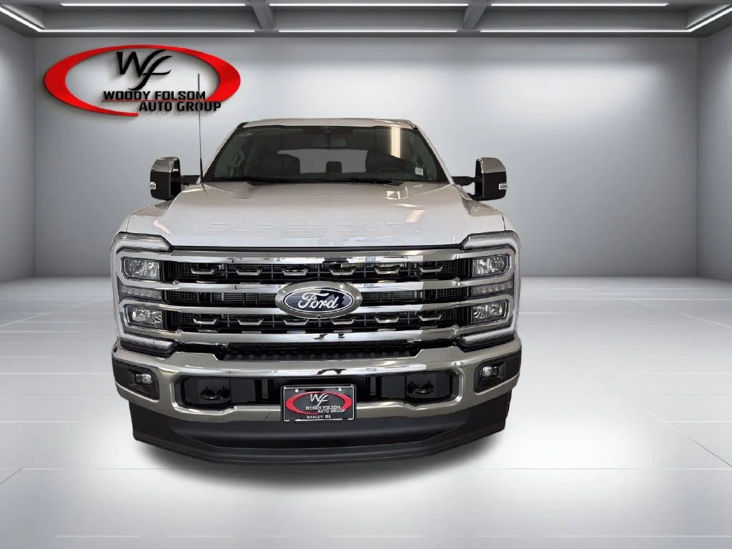New 2027 White Ford Lariat image 2