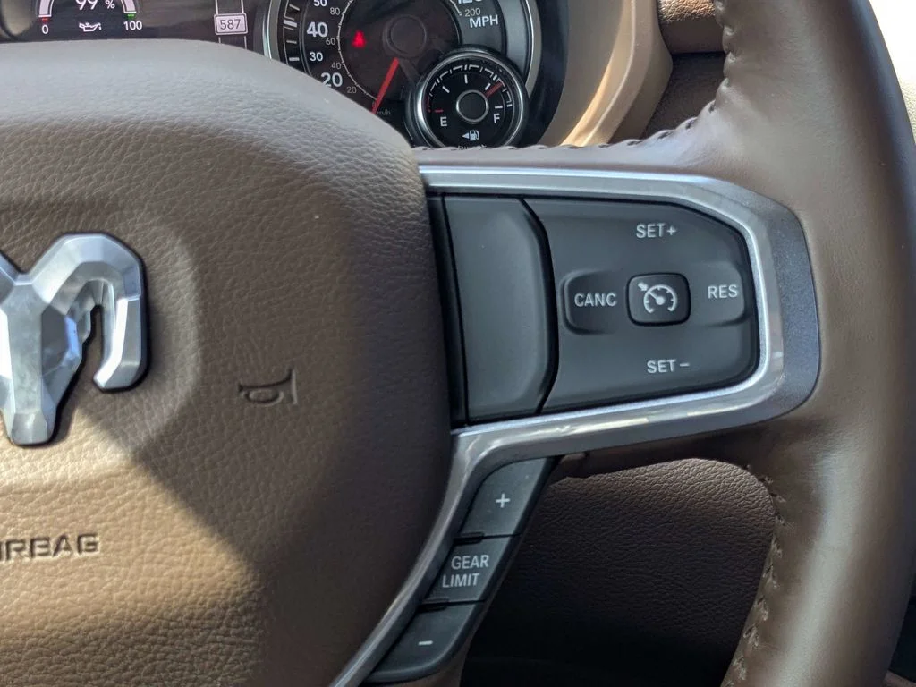 Certified Used 2022 Blue Ram Laramie image 25